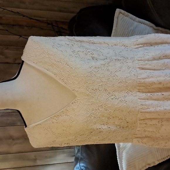 ASOS Curve Cream Lace Midi Dress - Picture 2 of 8